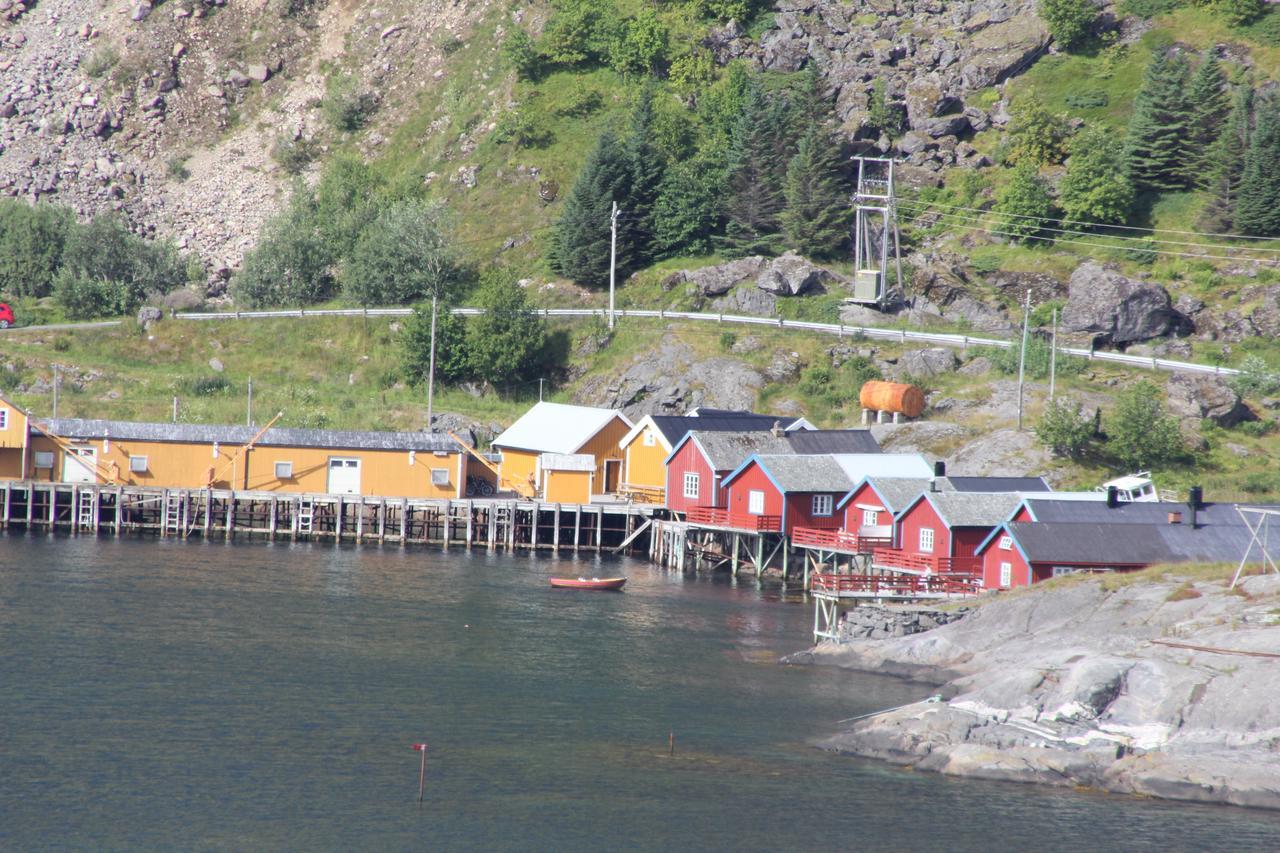 Tind Seaside Cabins Eksteriør bilde